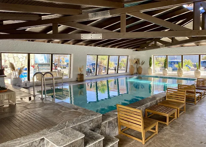 Cumbalica Lägenhetshotell Çeşme