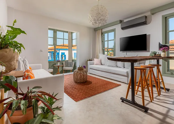 Cumbalica Apartmanhotel Çeşme