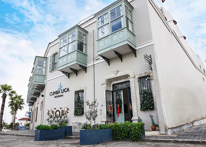 Cumbalica Apartmanhotel Çeşme